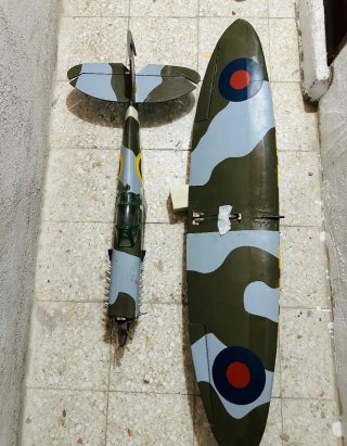 Maqueta Avión RC Spitfire WWII