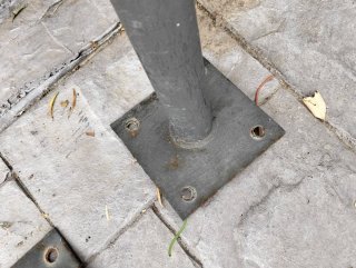 2 Farolas de jardín metálicas