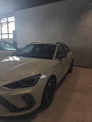 CUPRA Leon 2025