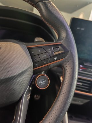 CUPRA Leon 2025