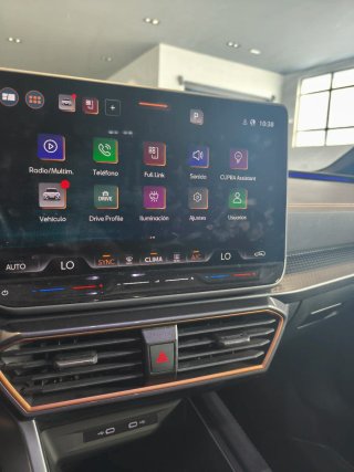 CUPRA Leon 2025