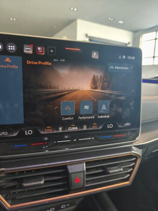 CUPRA Leon 2025
