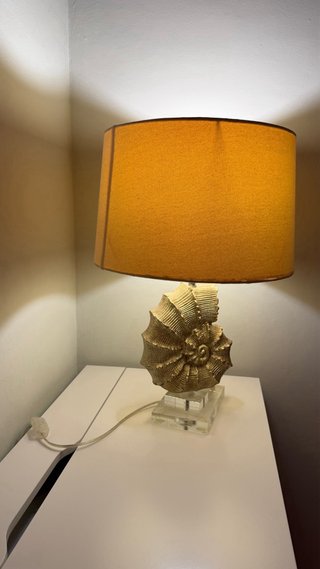 Lámpara Zara Home dorada y transparente