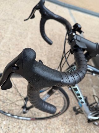 Bicicleta carretera BH L25 Liberty Seguros-A punto