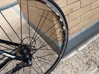 Bicicleta carretera BH L25 Liberty Seguros-A punto