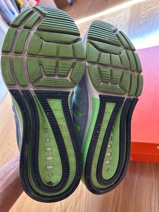 Nike Air Zoom Vomero 11 Talla 41