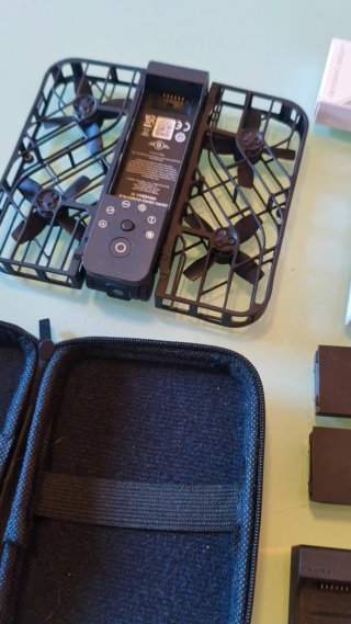 Hover Air X1 Drone con accesorios