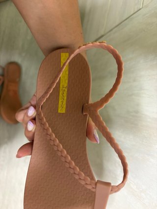 Sandalias Ipanema rosas trenzadas