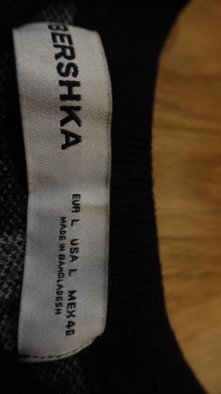 Jersey Bershka Graffiti Negro
