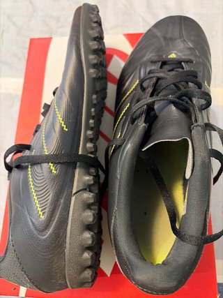 Adidas Copa multitaco negro/amarillo