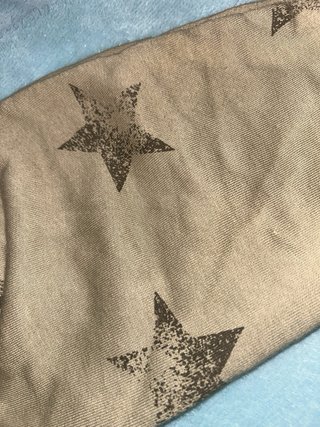 Sudadera Bershka corta estrellas