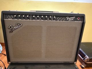 Amplificador Fender Frontman 212R