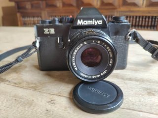 Cámara Mamiya ZE Analógica