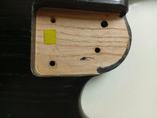 Cuerpo de bajo eléctrico negro