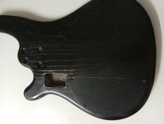 Cuerpo de bajo eléctrico negro