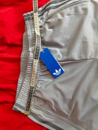 Pantalón Adidas firebird adicolor classics, nuevo