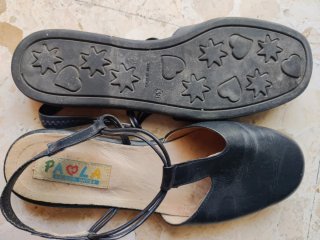 Zapatos de piel negros Paola