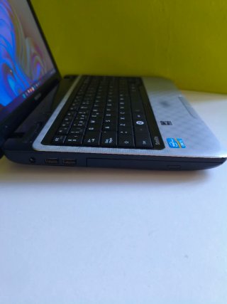 Toshiba i5 8GB SSD 120GB Portatil