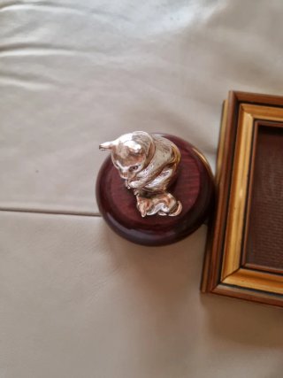Quadretto e statuetta gatto