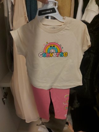 Tutina Converse 24 mesi arcobaleno