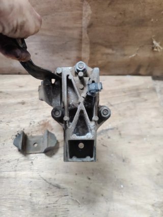 Soporte Tensor Motor Berlingo 1.9