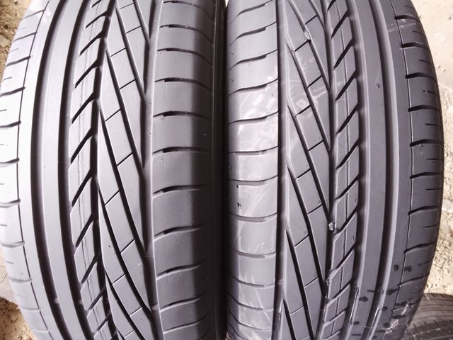 Neumático Goodyear 235.55.17 99V