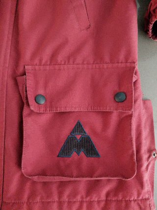 Abrigo  COLEGiO MONTESSORI Salamanca TALLA 14 AÑOS