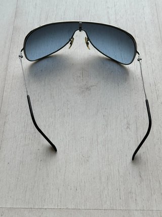 Gafas de sol Ray Ban negras y azules