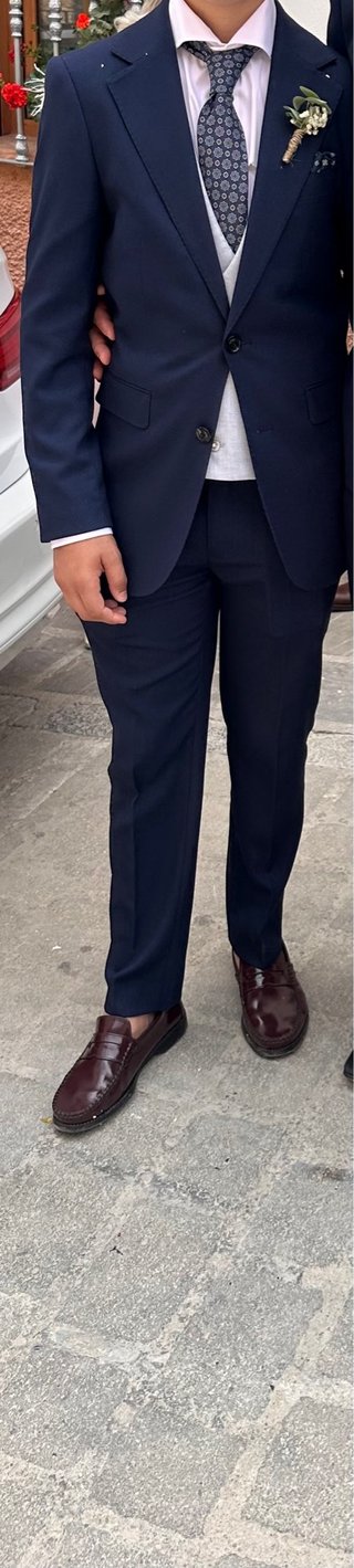 Traje de niño azul marino con chaleco