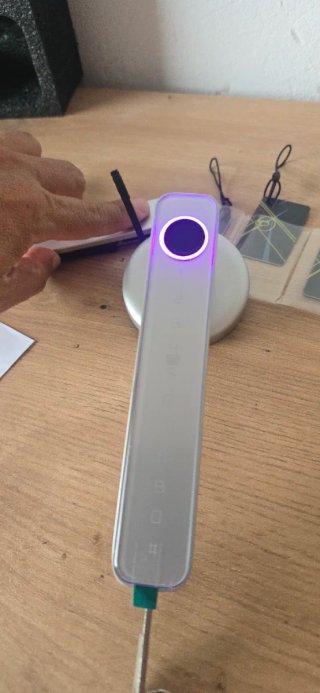 Cerradura Inteligente Tuya Bluetooth Huella/Código