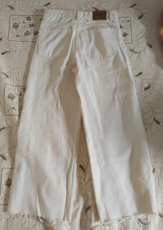 Vaqueros anchos Pull&Bear blancos Talla XS