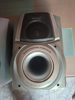 Altavoces Aiwa con Subwoofer Integrado