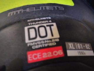 Casco de moto MT