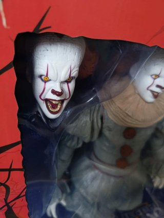 Neca Pennywise 1/4 Welcome to Derry IT