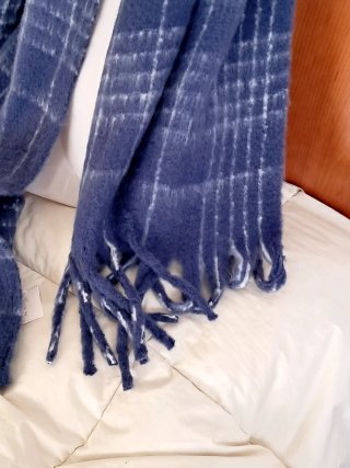 Sciarpa donna a quadri blu e bianca