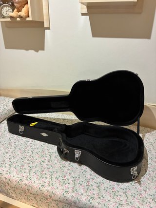 Taylor 310CE ElectroAcustica + Funda Rigida