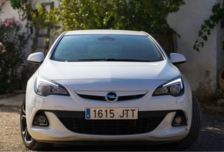 Opel Astra GTC Sportive 140cv 2016 95.000km