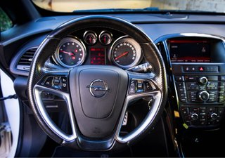 Opel Astra GTC Sportive 140cv 2016 95.000km