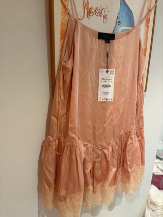 Camisón Zara tirantes seda y encaje rosa Talla M