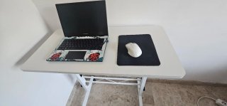 Escritorio blanco plegable para trabajo