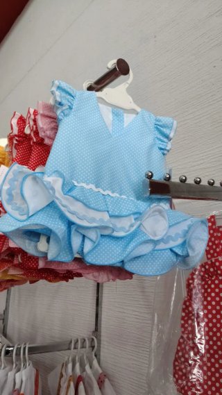 Traje de flamenca azul con lunares blancos