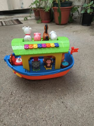 Barco de Noé con animales