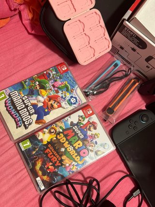 Nintendo Switch + 2 Juegos