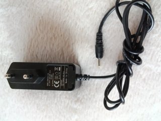 Caricabatterie per cellulare: Nokia e altri.
