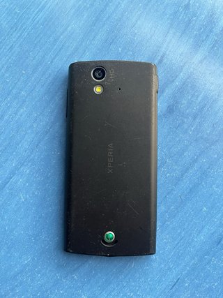 Sony Ericsson Xperia Ray Nero