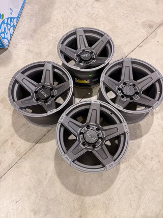 Llantas Offroad 17x9 ET-38