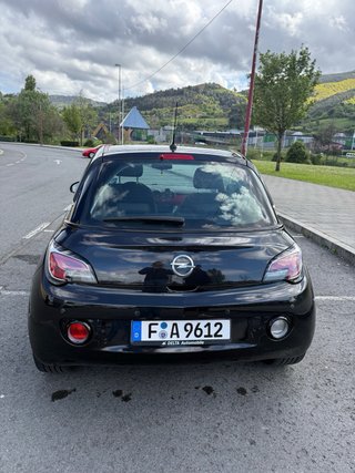 Opel ADAM negro