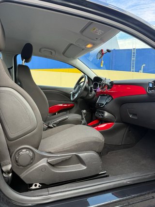 Opel ADAM negro