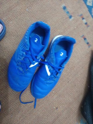 Botas de futbol sala para 15euros los dos
