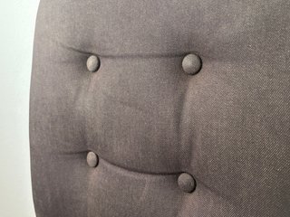 Silla de escritorio con ruedas